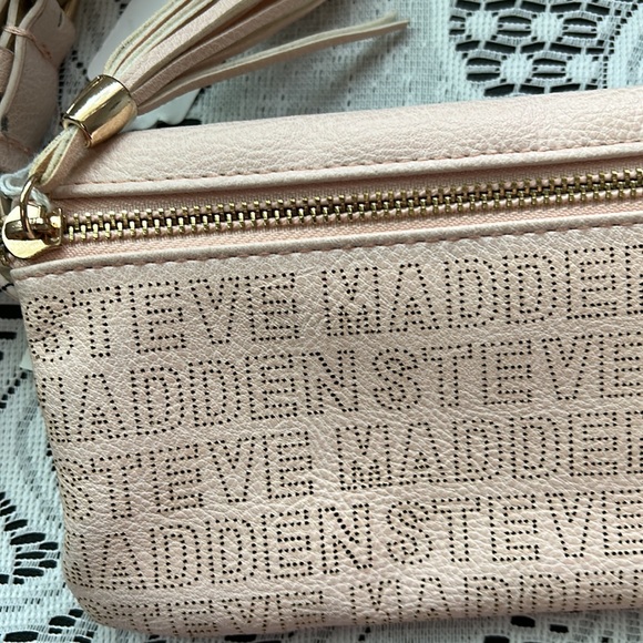 Steve Madden - Picture 5 of 5